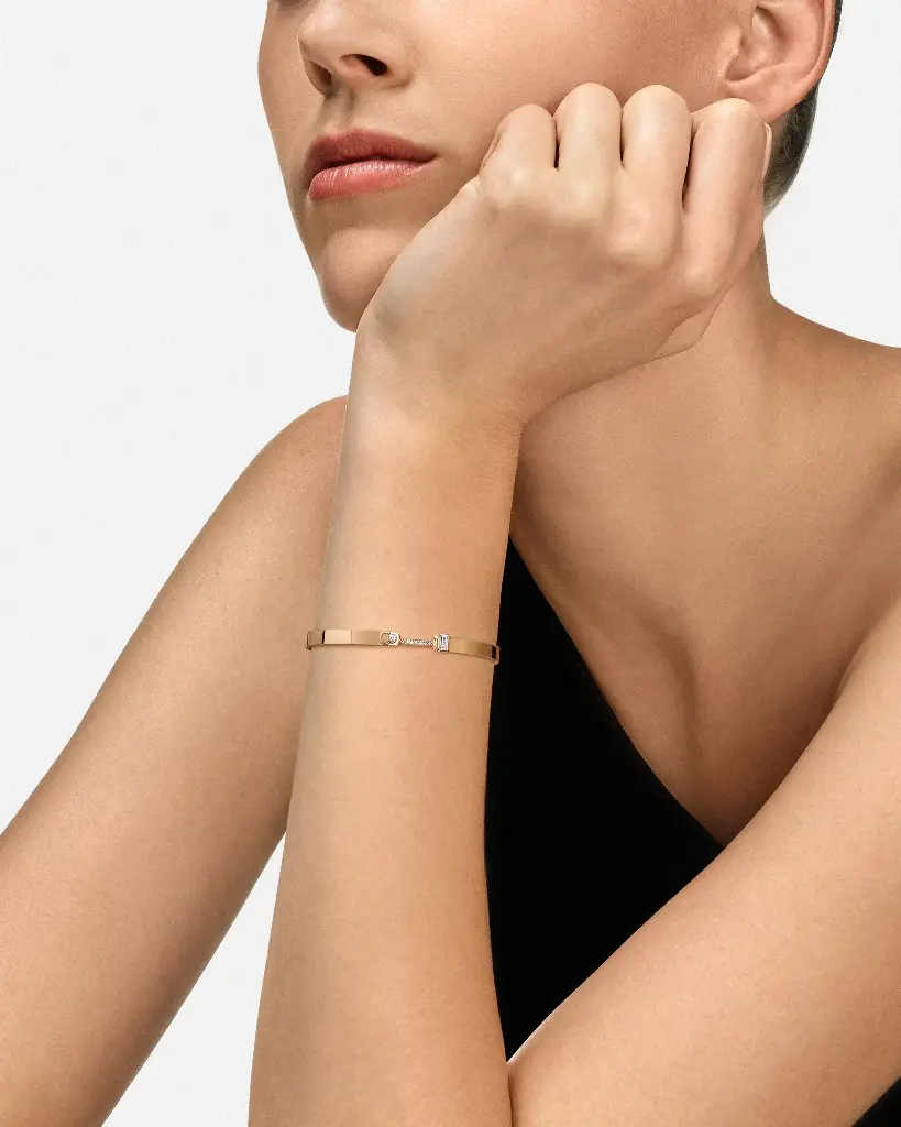 Dinner Date Mood Bangle In Yellow Gold