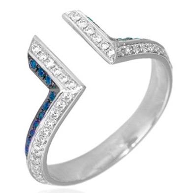 [RM-WGRDISAPRG] White Gold Ring With Blue Sapphires